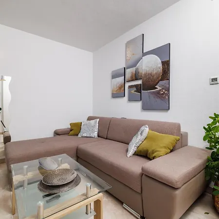 Apartment Ahel *