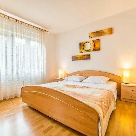 Ahel Apartamento *