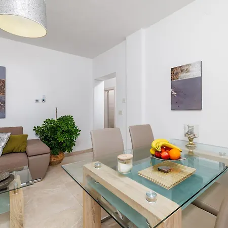 Ahel Apartment Jadranovo